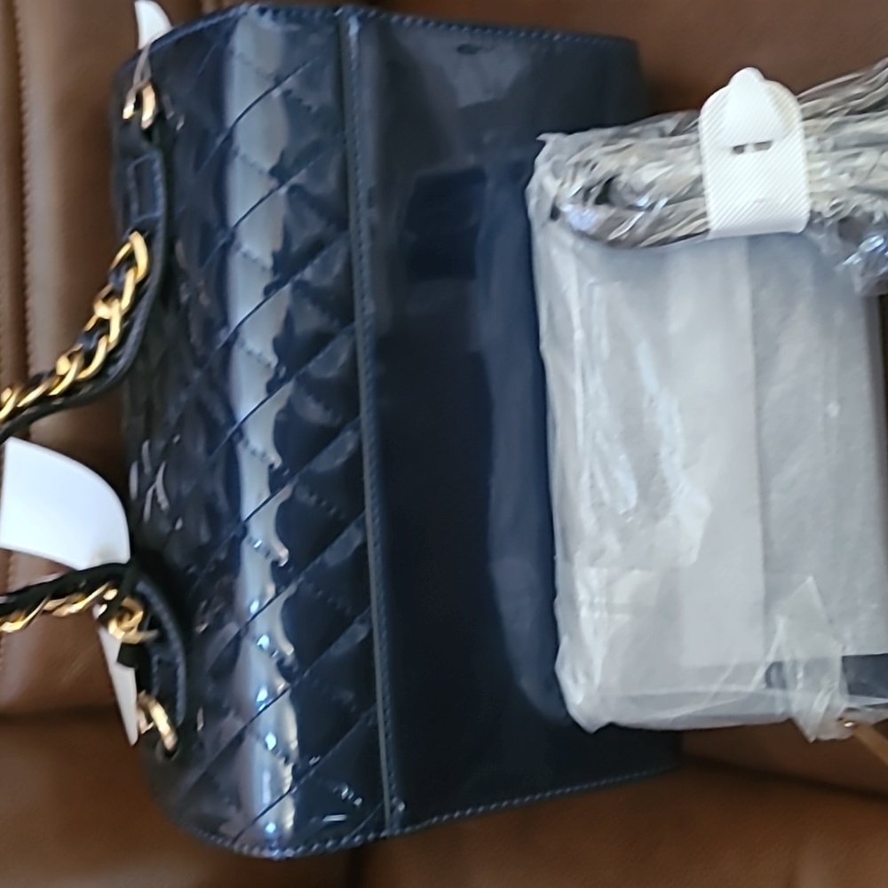 NWT purse - Picture 3 of 7